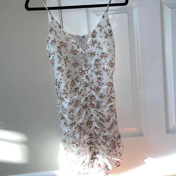 Fashion Nova “mimosa please floral mini dress” - Picture 2 of 5